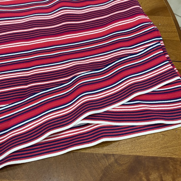 NWT.  BCBG Maxazria, women’s size S, skirt. - Picture 10 of 10